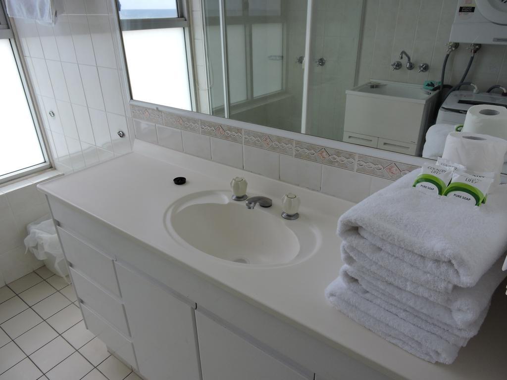 President Holiday Apartments - Absolute Beachfront Gold Coast Zewnętrze zdjęcie
