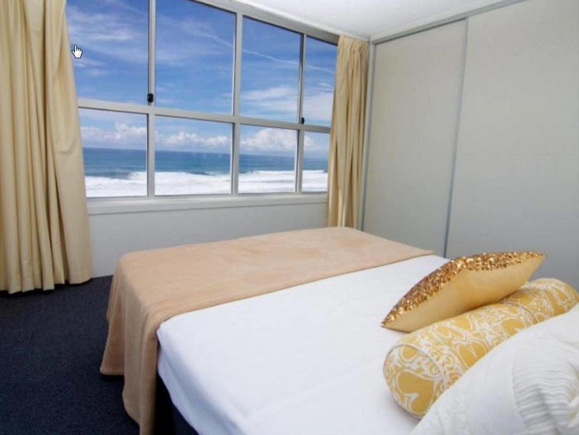 President Holiday Apartments - Absolute Beachfront Gold Coast Zewnętrze zdjęcie