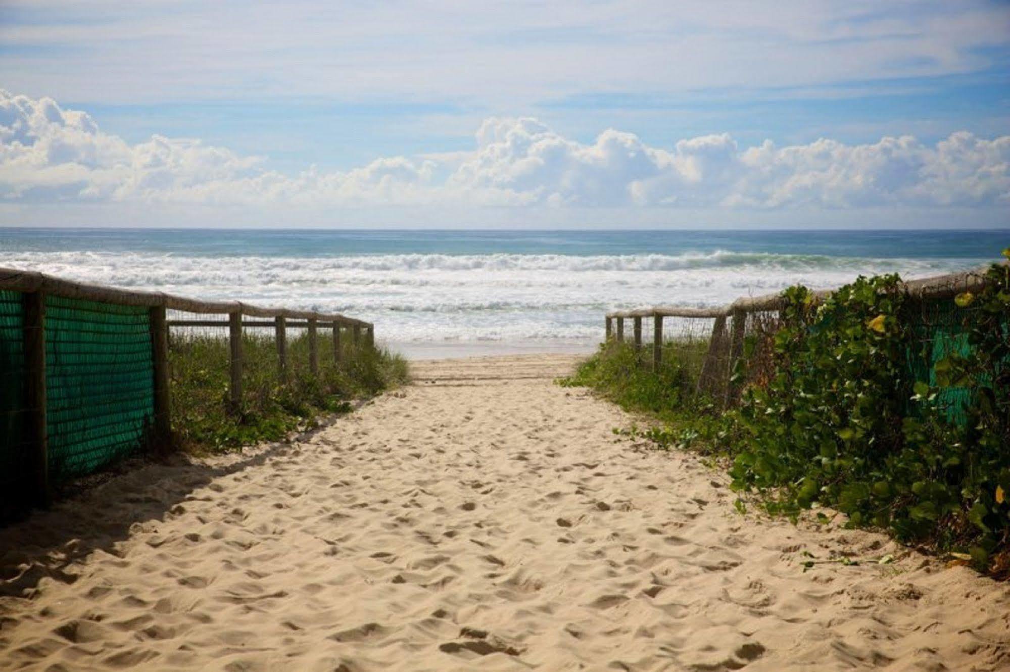 President Holiday Apartments - Absolute Beachfront Gold Coast Zewnętrze zdjęcie